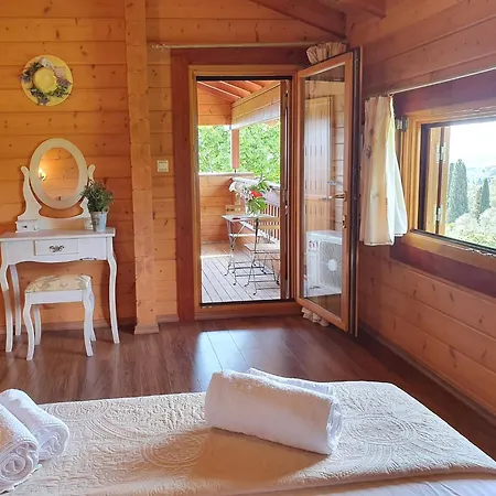 빌라 Luxury Wooden With Pool, The Nest
