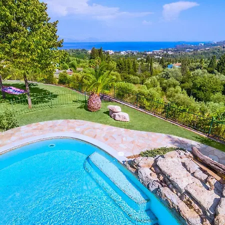 Luxury Wooden With Pool, The Nest 빌라