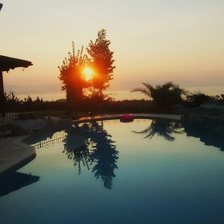 Luxury Wooden With Pool, The Nest *