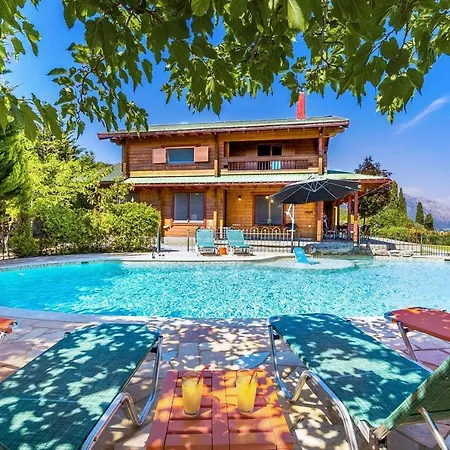 Luxury Wooden With Pool, The Nest *