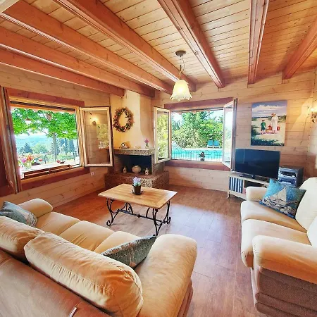 빌라 Luxury Wooden With Pool, The Nest *